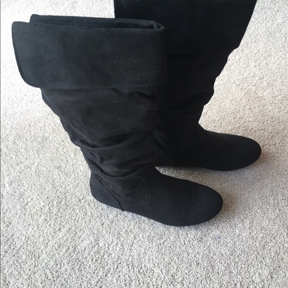 kohls Shoes - Kohl’s Faux suede knee high boots. Size 9.5
